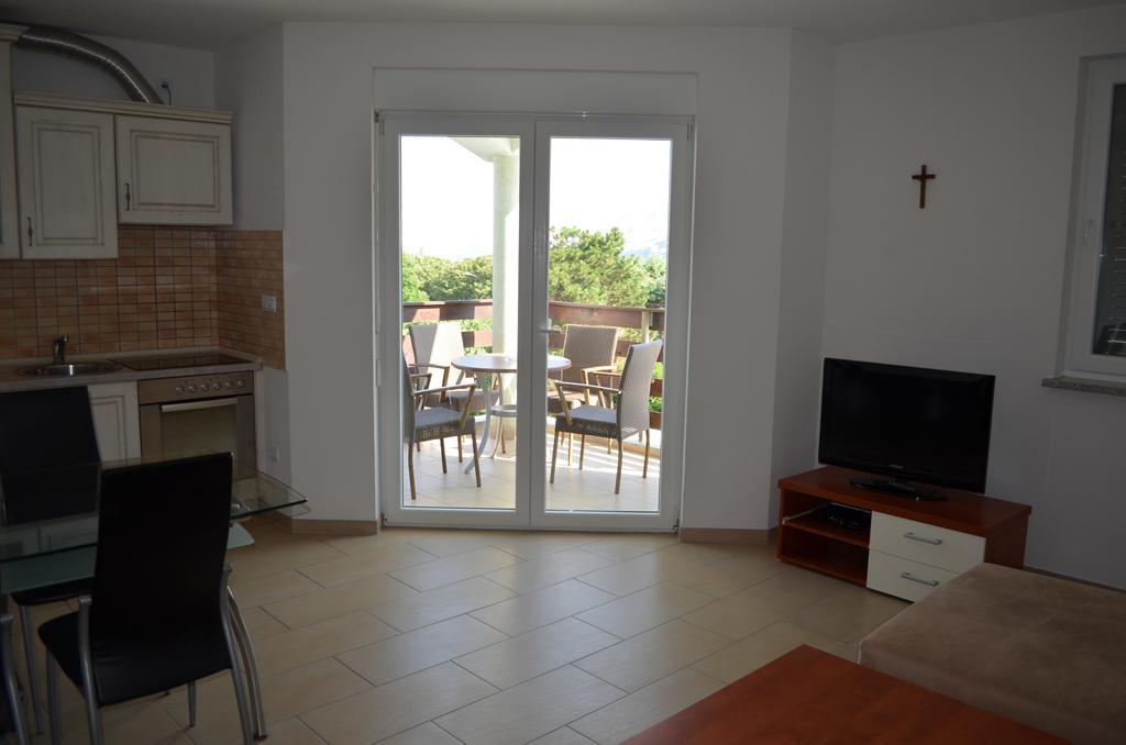 Apartments Buljan Baška Oda fotoğraf
